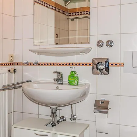 1 Bedroom Gorgeous In *