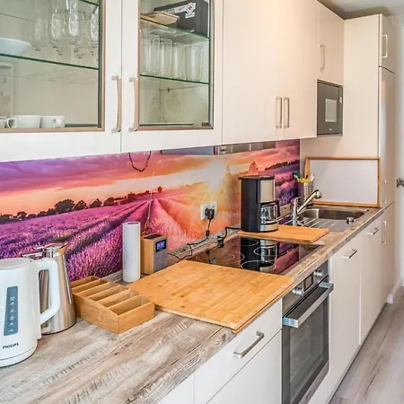 1 Bedroom Gorgeous In *